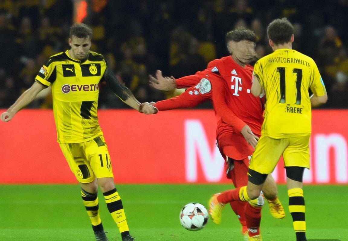 多特蒙德与拜仁慕尼黑：德国足球的巅峰对决与影响解析(图2)