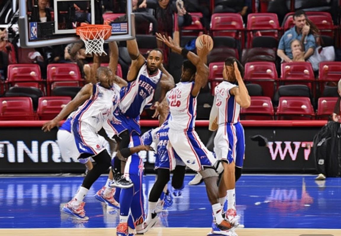 76人与爵士巅峰对决：扣篮三分盛宴，恩比